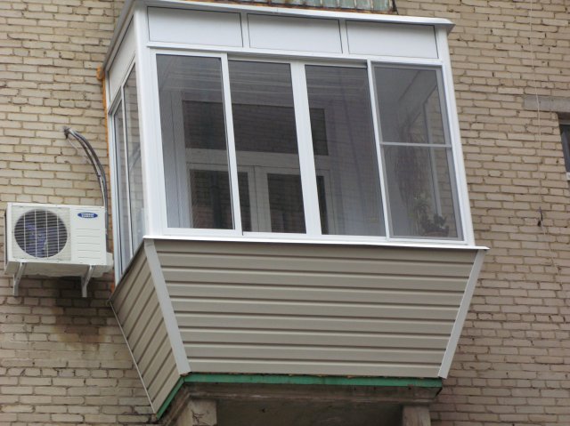 остекление балкона с выносом